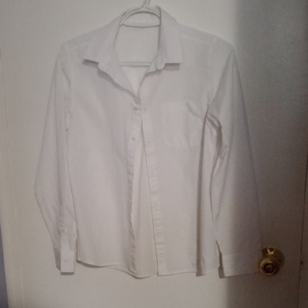 H&M White Casual Button Down Shirt Crisp Fabric